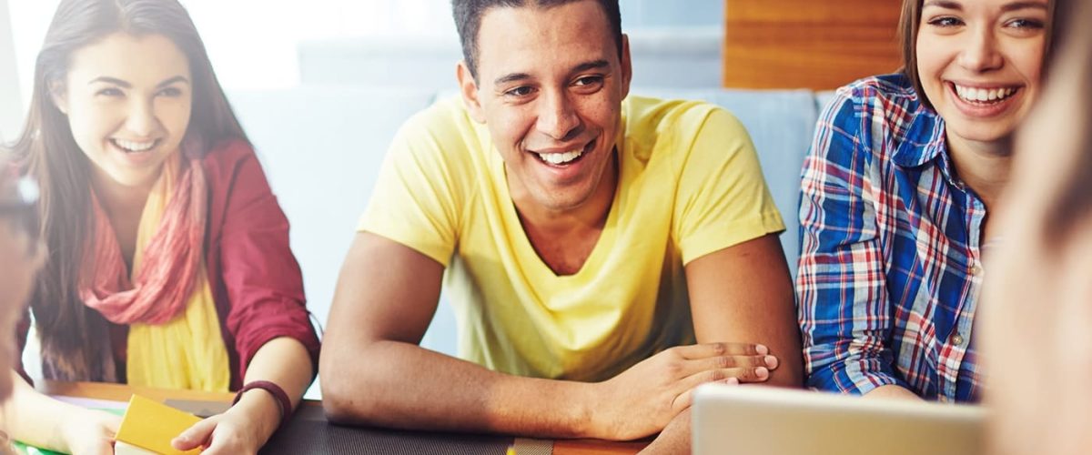 Cursos de Español - 5 formas de mejorar tu español durante el 2018-min